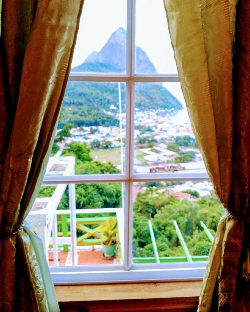 Villa Des Pitons Soufrière Eksteriør billede